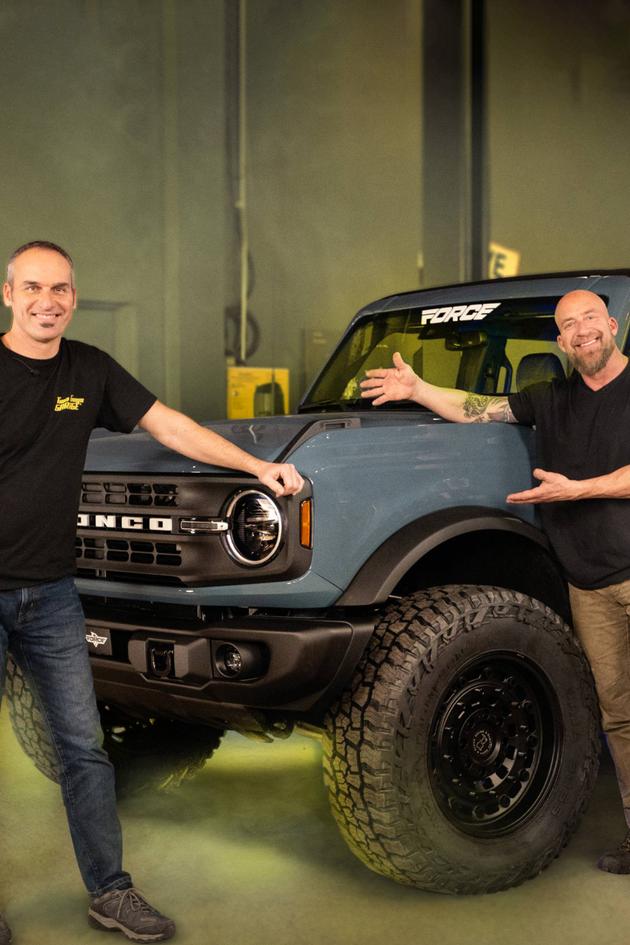 Two Guys Garage