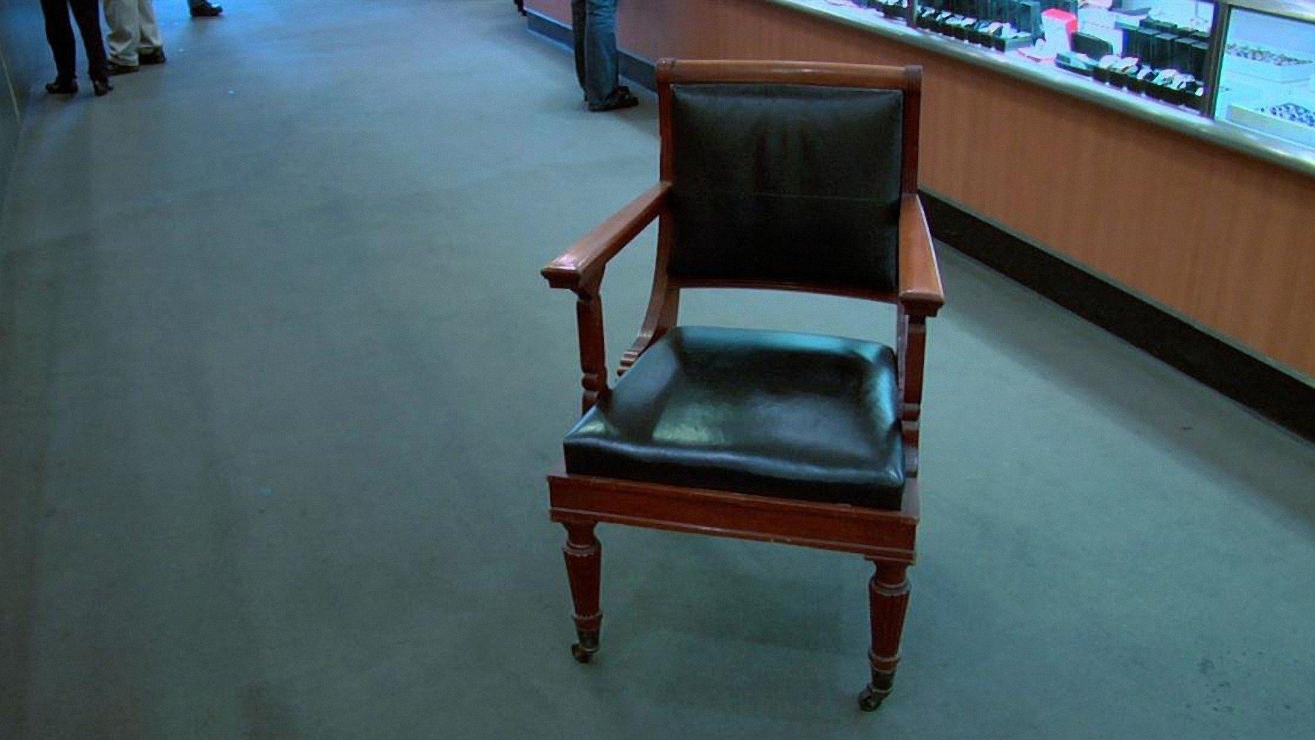 Pawn Stars Take a Seat