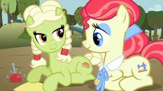 Apple Family Reunion
