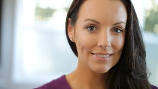 How To Apply Bronzer