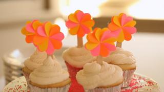 How to Make Flower Cupcake Toppers and Party Badges