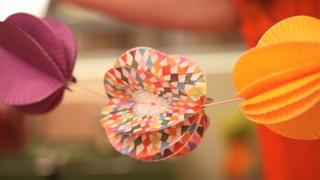 How to Make a Pom Pom Garland from Cupcake Liners