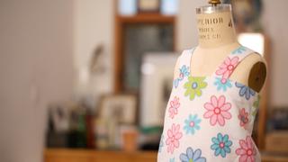 How to Make a Child's Apron from a Kitchen Towel