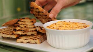 Spicy Crab and Artichoke Dip Recipe