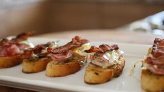 BLT Crostini