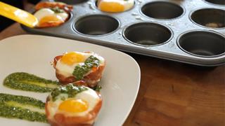 Baked Egg Cups in Prosciutto