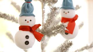 Kid Friendly Craft: Snowmen Ornaments