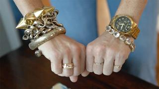 How to Wear Statement Jewelry